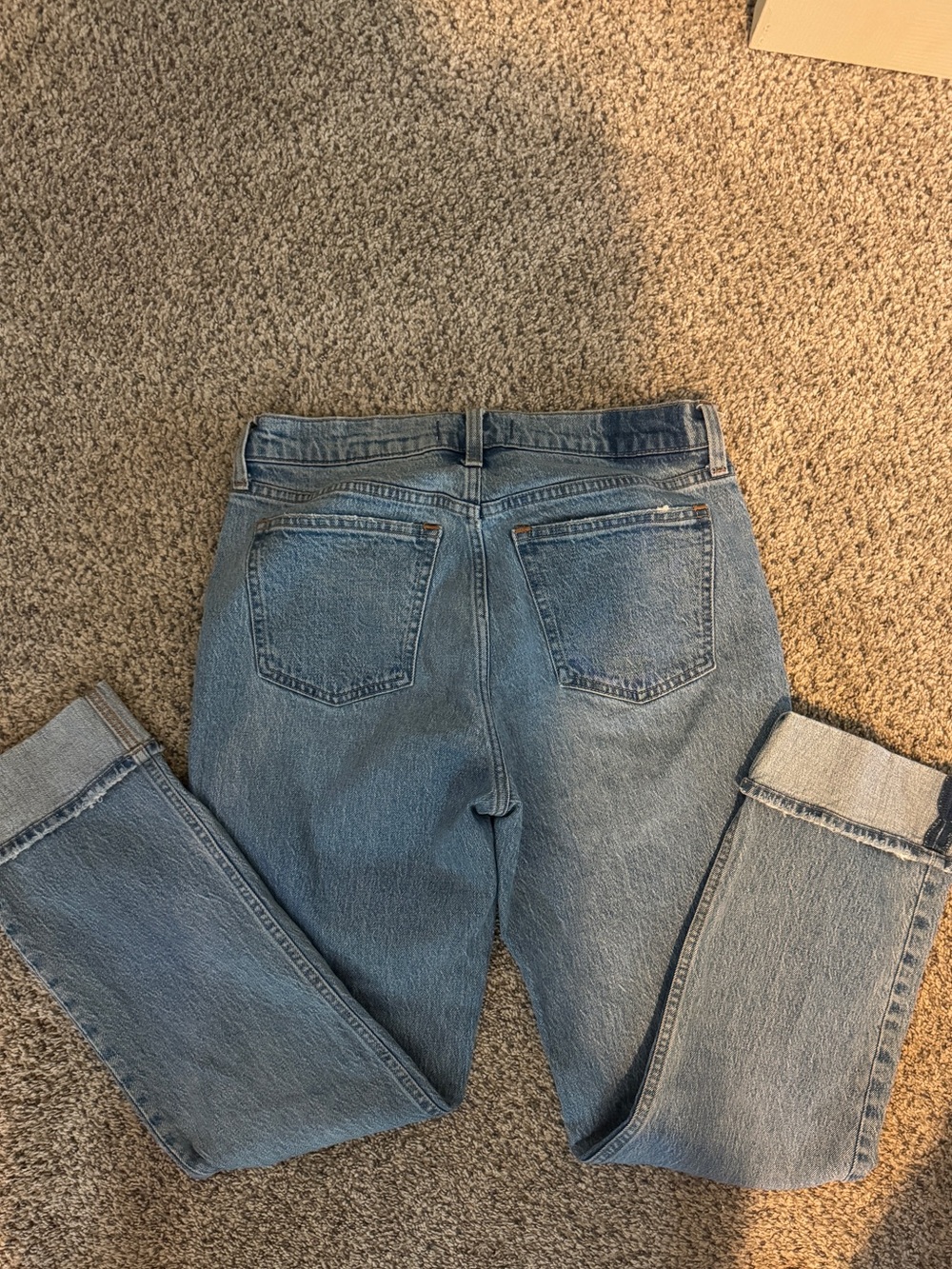 A&F Mid Rise 90s Straight Cuffed Hem Jean - Picture 7 of 9